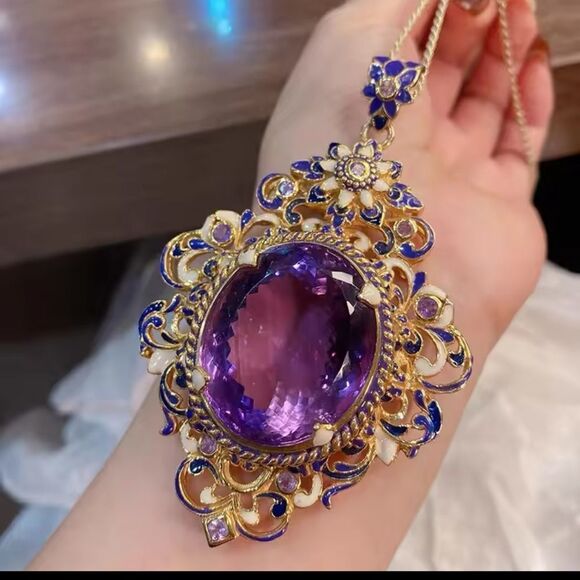 Vintage Inspired Royal Amethyst Necklace - Picture 6 of 12